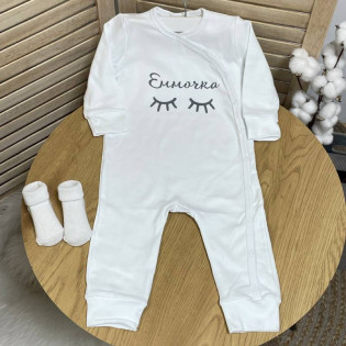 Человечек-слип с именем и ресницами для новорожденной девочки