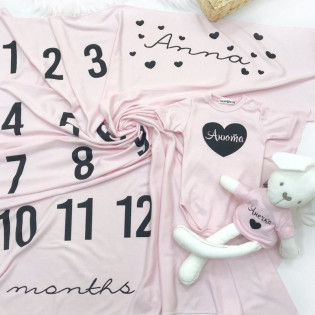 Пелюшка-календар для фотосесій іменна з серцями