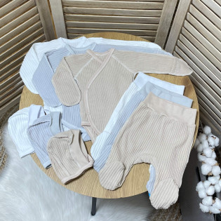 Комплект новонародженому в рубчик боді,  штанці, шапочка