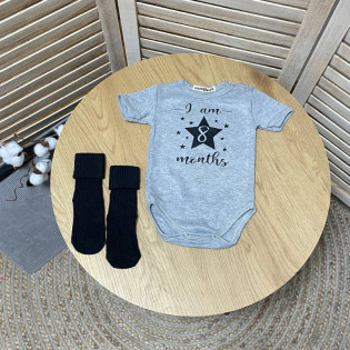 Боді для фото по місяцям з зірочками та написом