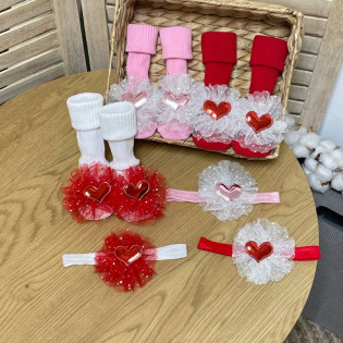 Комплект пов'язка і гольфи блискуче сердечко для новонародженої