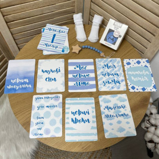 Подарунковий набір новонародженому з картками для фото блакитні акварель