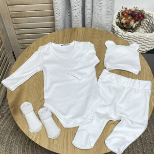 Комплект базовой одежды для новорожденных с боди и ползунами
